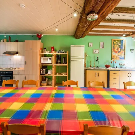 Dom wakacyjny Forestside Escape For 15 Guests, Cleaning Included