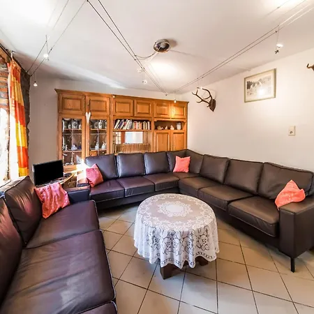 Dom wakacyjny Forestside Escape For 15 Guests, Cleaning Included Awenne