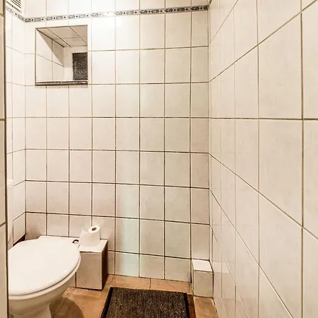 Forestside Escape For 15 Guests, Cleaning Included Dom wakacyjny